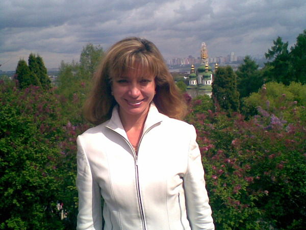 Влада Заець