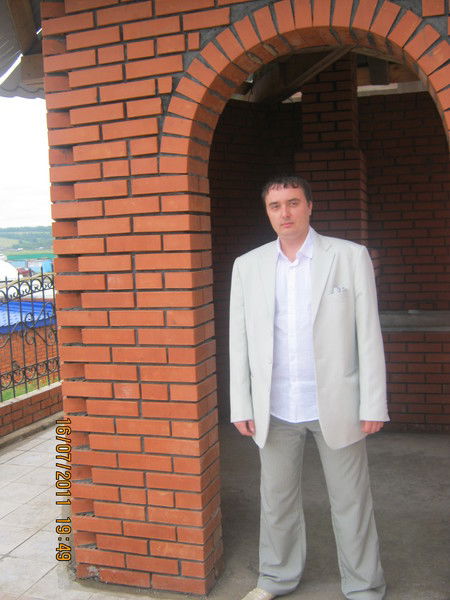 Роман Сезоненко