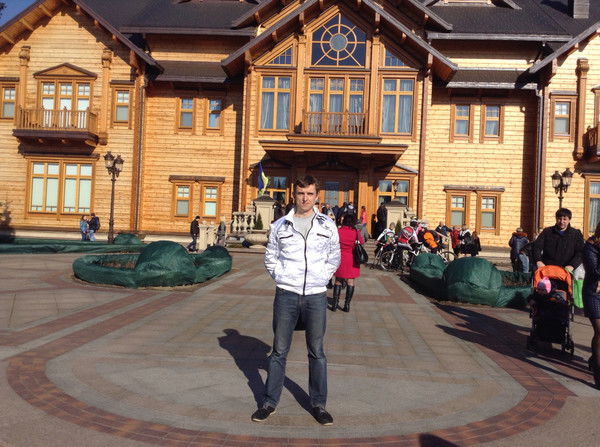 Роман Глиевой