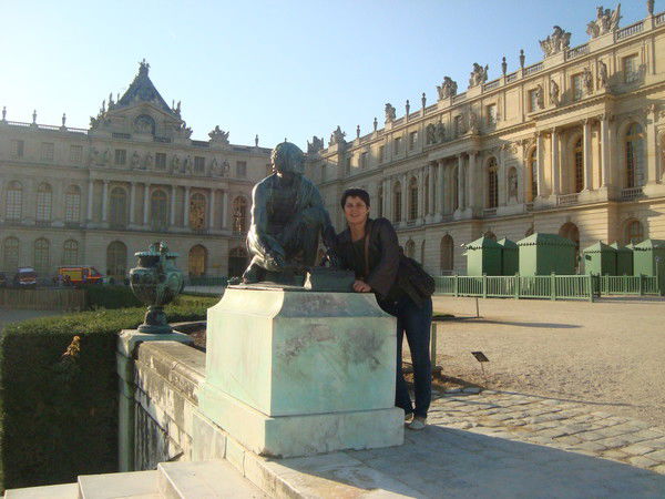 Елена Захарова