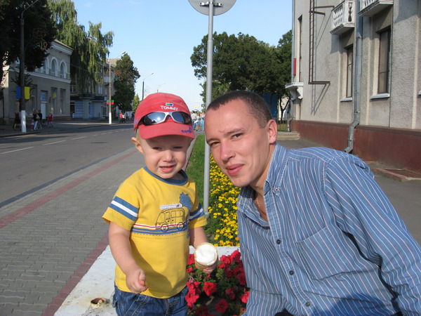 Антон Бакал