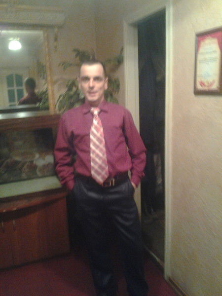 Владимир Олар