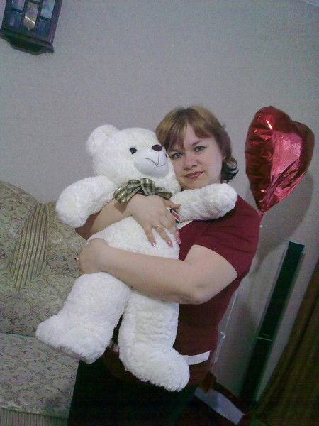 Лена Лютова