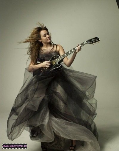 Анна Огрина