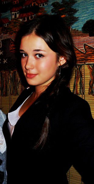 Вика Клубника