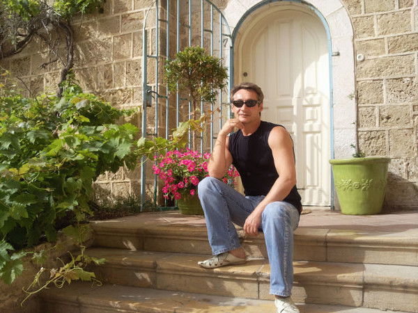 Игорь Нежин