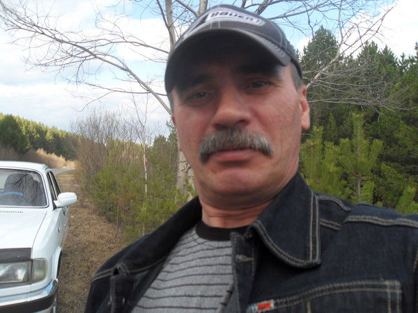 Александр Иванов