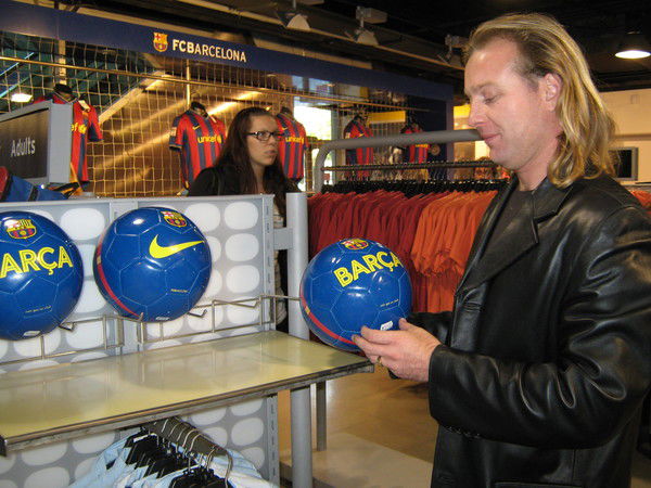 Максим Олейник