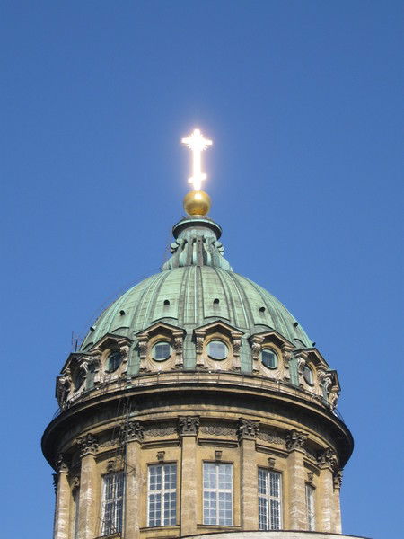 Михаил Балуев