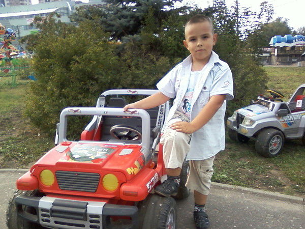 Денис Уткин