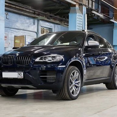 Влад Адещенко