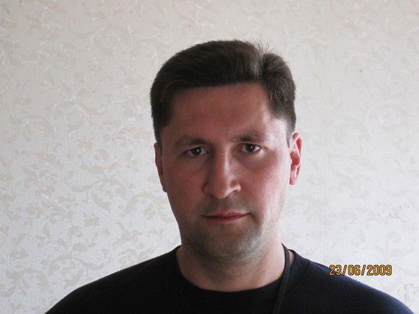 Антон Тарасов