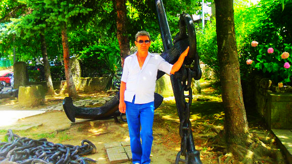 Иван Ханчариди