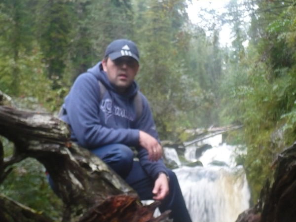 Аваз Махкамов