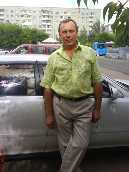 Олег Белоусов