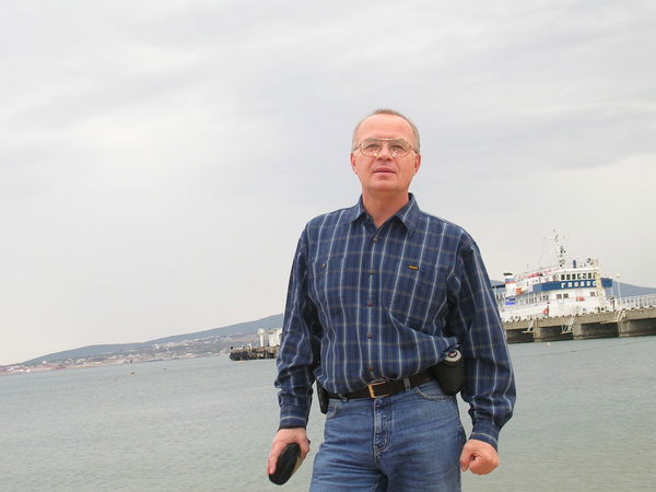 Андрей Савин