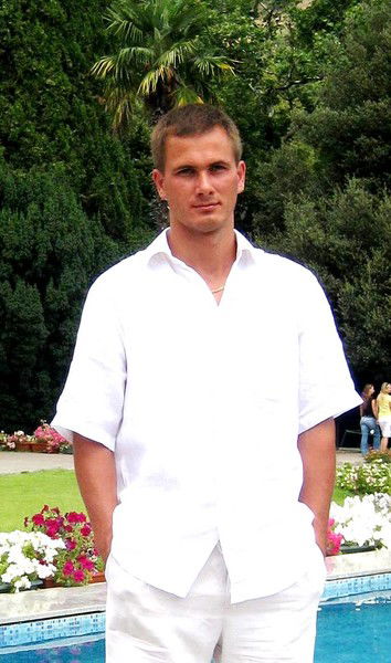 Илья Андреев