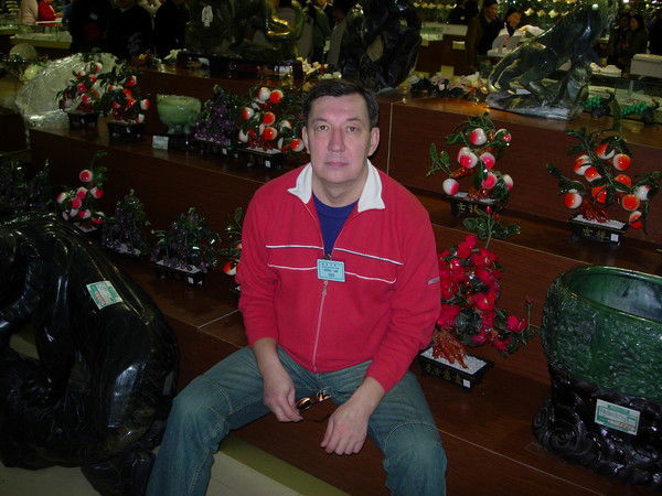 Владимир Тихонов