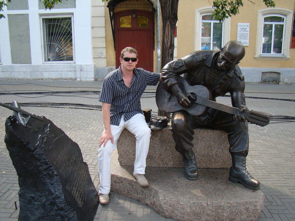 Виктор Гуляев