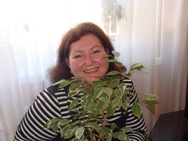 Елена Синёва