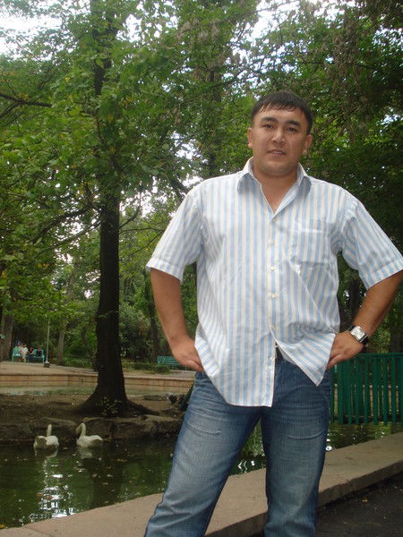 Арнур Аманжолов