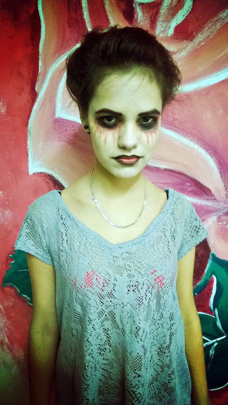 Олька Новожилова