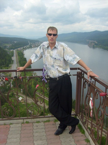 Неизвестно Неизвестно