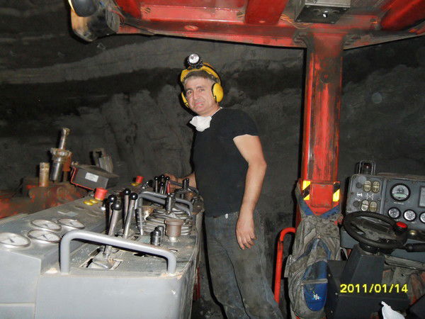 Толя Степанов