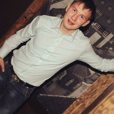 Алексей Ларионов