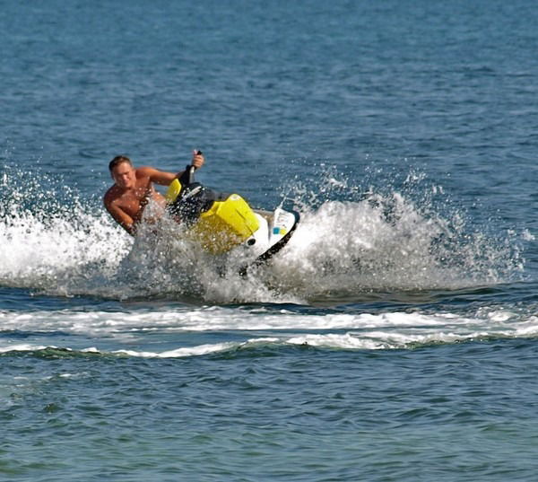 Андрю Сирота