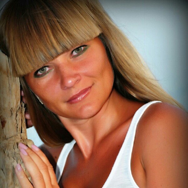 Елена Голятова