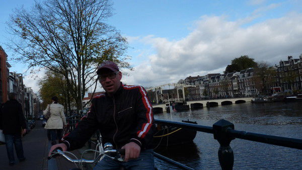 Андрей Савельев