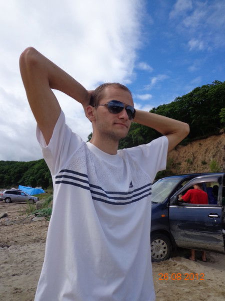 Антон Ватутин