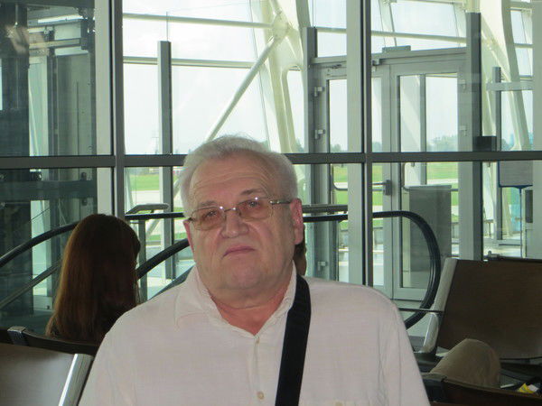 Виктор Мельник