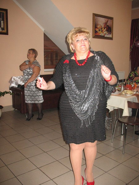 Юля Илларионова