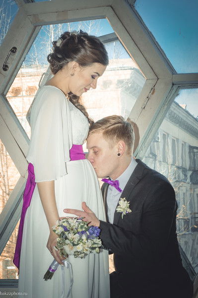 Анна Комина