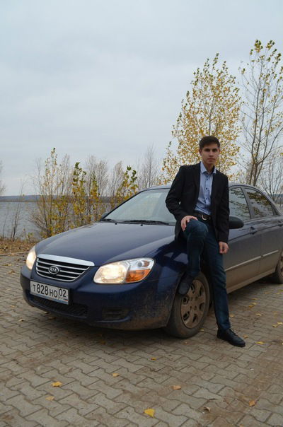 Динар Шарафиев