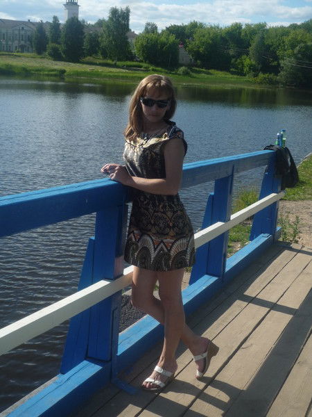 Елена Попова