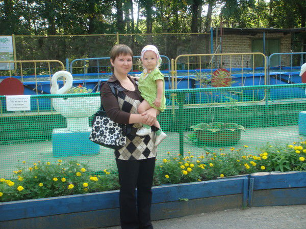 Оля Петрова