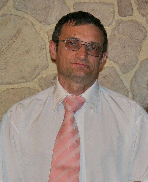 Александр Олейников