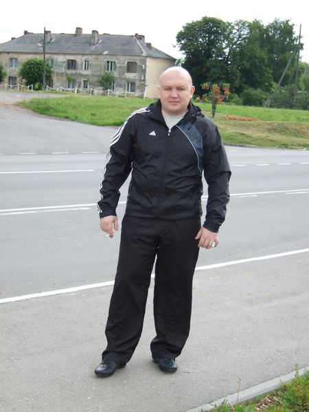 Денис Лушников