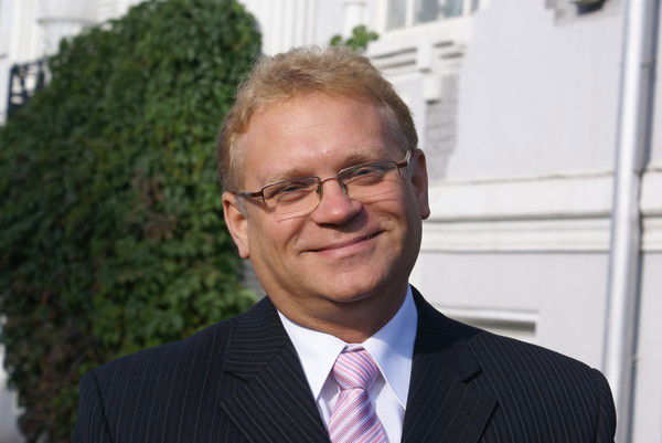 Евгений Харламов