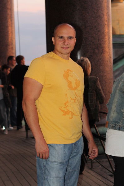 Олег Митрофанов