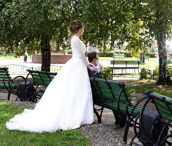 Елена Попова