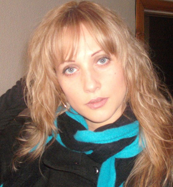 Анна Суханова