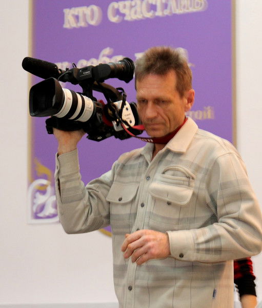 Виктор Котов