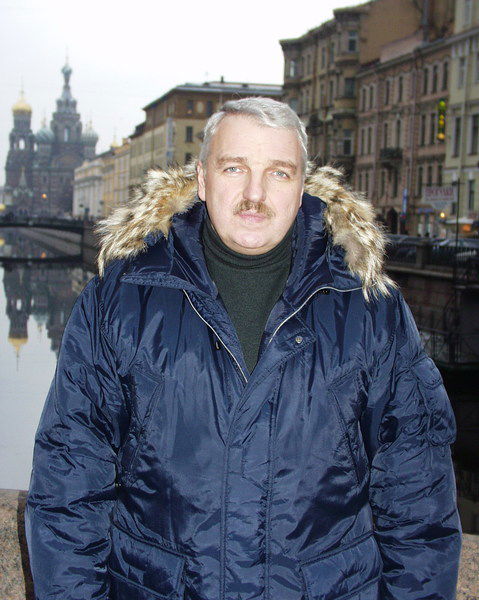 Анатолий Волков