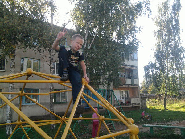 Влад Семёнов