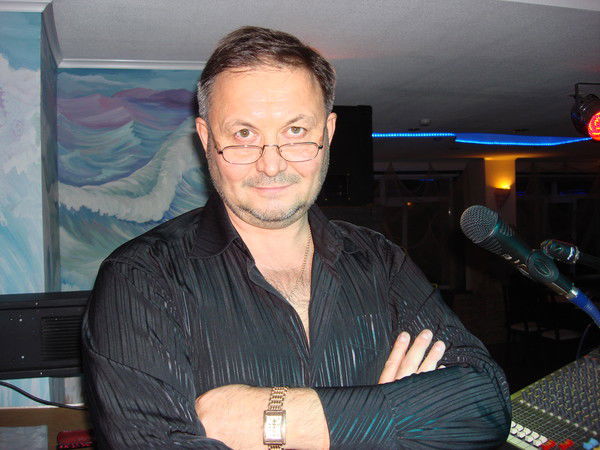 Андрей Овчаренко