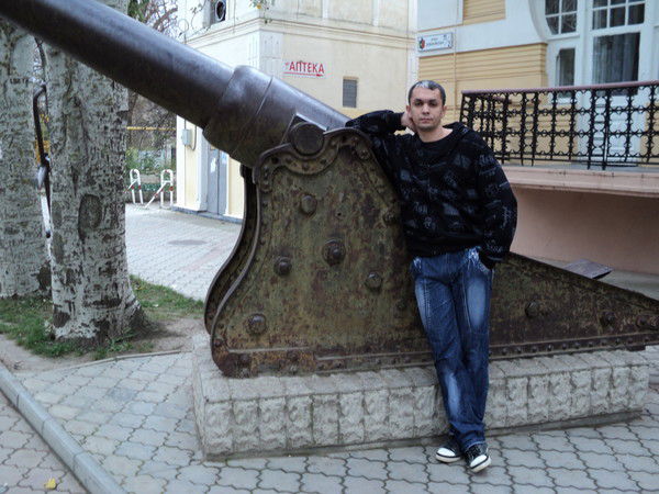 Евгений Парнак